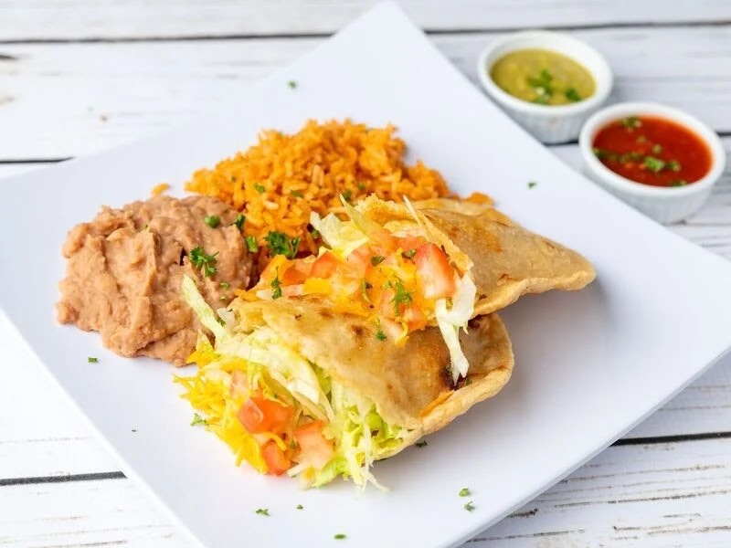 Gorditas Plate - Thick handmade corn tortillas filled with your choice of meat and toppings